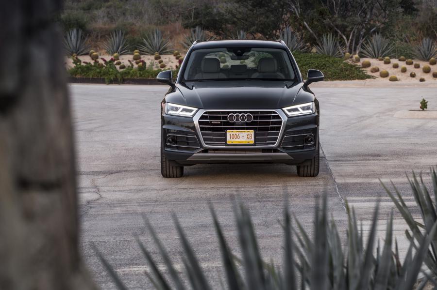  Audi Q5 TFSI Quattro 2016 года  (WW) (фото 15 из 30)